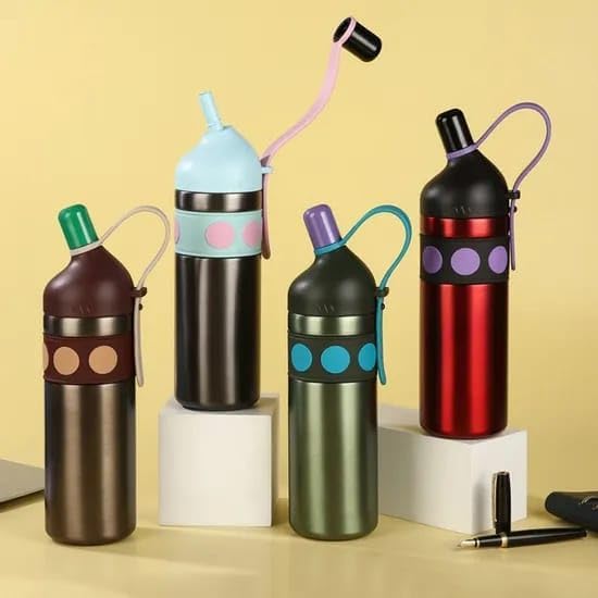 Stainless Steel Thermal Water Bottle 750ml – Double Wall Vacuum Insulated, Leak-Proof, Portable Strap Design for Travel, Office & Outdoor use (Green)